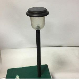 Napelemes fűnyíró lámpa eltérő kialakítással családi használatra vagy parkban és udvarban