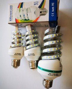 מנורת חיסכון באנרגיה ספירלית 9w Led E27 או בסיס B22 עם LED SMS לבית הספר
