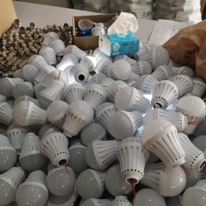 Аварийные бытовые лампочки с резервным аккумулятором для семейного использования