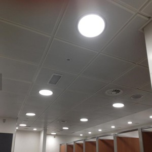 Verżjoni minquxa AC Power Frameless Panel tond downlight għall-Bini ta 'Uffiċċju